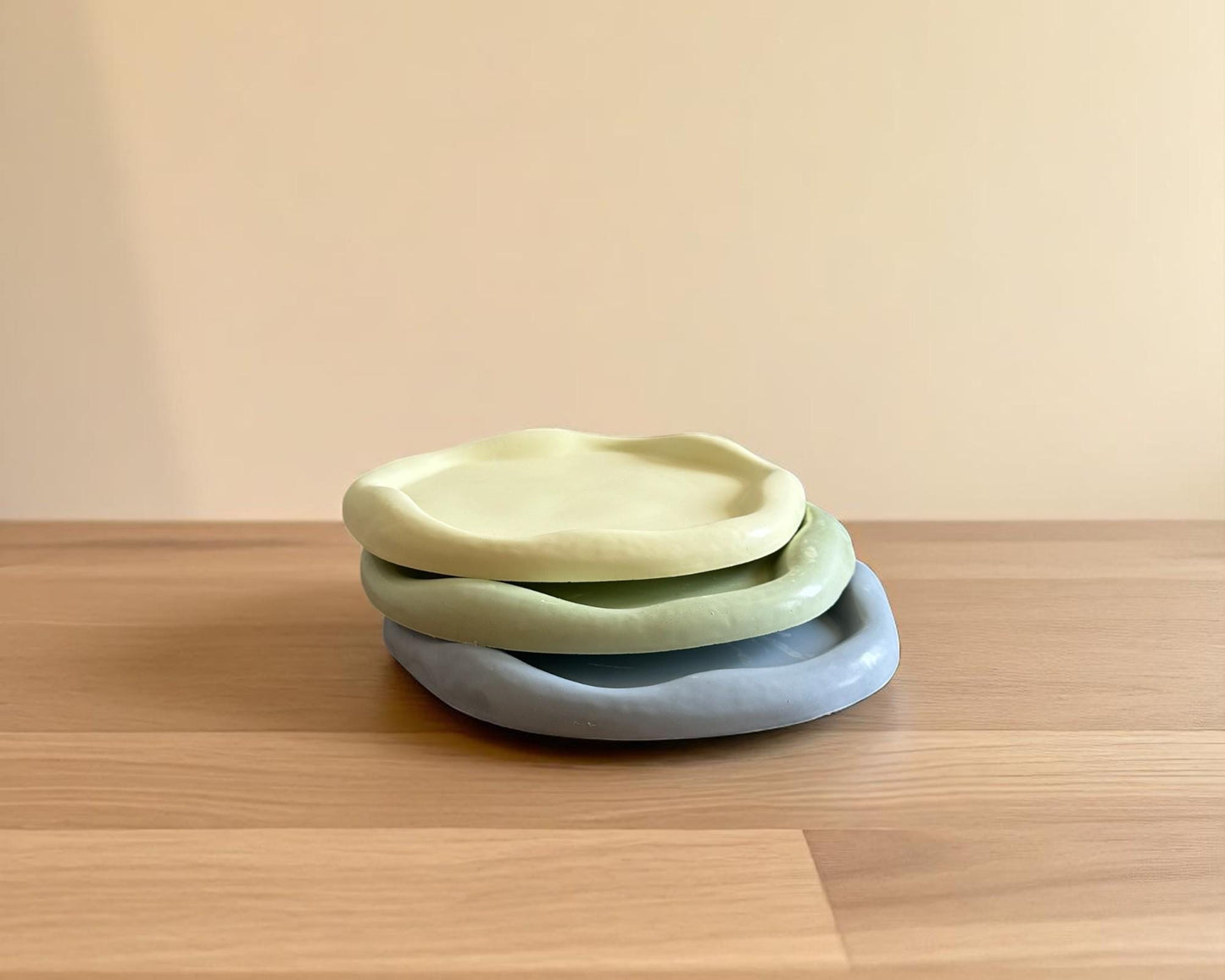 Luna Plate